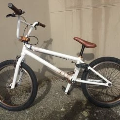 Bmx Wipe 7 + Casque Integral Blanc