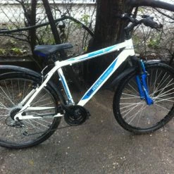 Velo Tres Bon Etat, Proche Du Neuf !